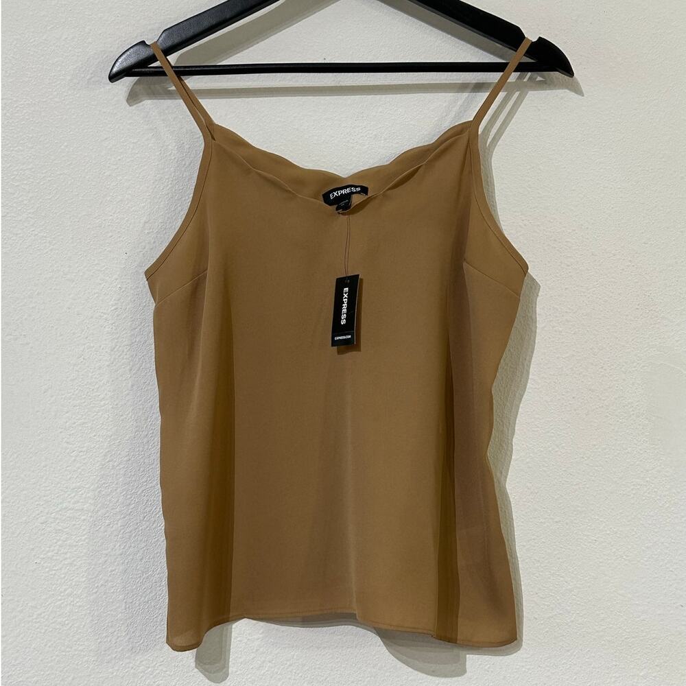 Express Scallop Neckline Nude Cam